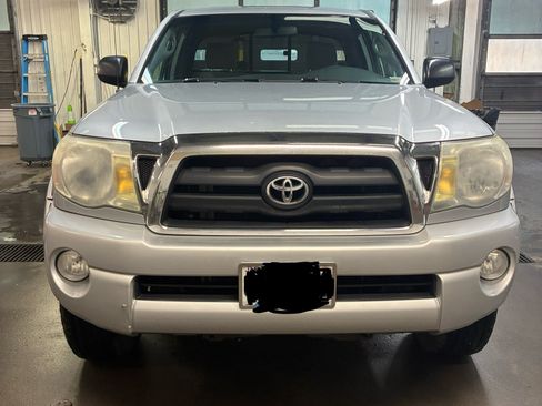 Used 2005 Toyota Tacoma 4x4 Access Cab image 4