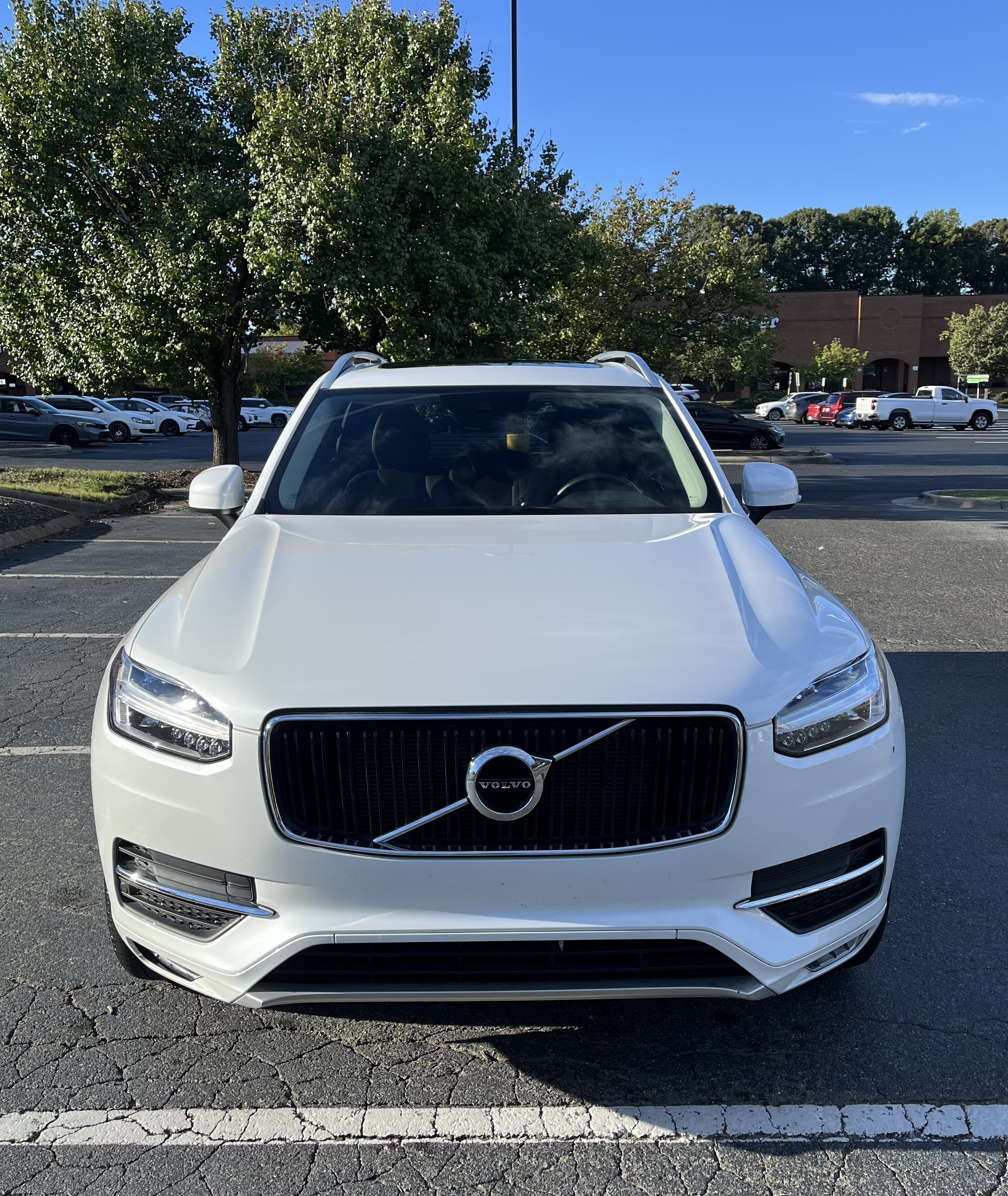 Used 2019 Volvo XC90 T6 Momentum w/ Protection Package Premier AWD/4WD image 5