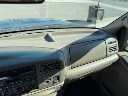 Used 2000 Ford F350 2WD SuperCab DRW Super Duty image 14