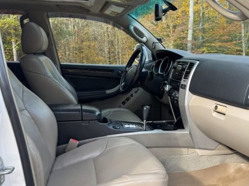 Used 2007 Toyota 4Runner Limited image 21