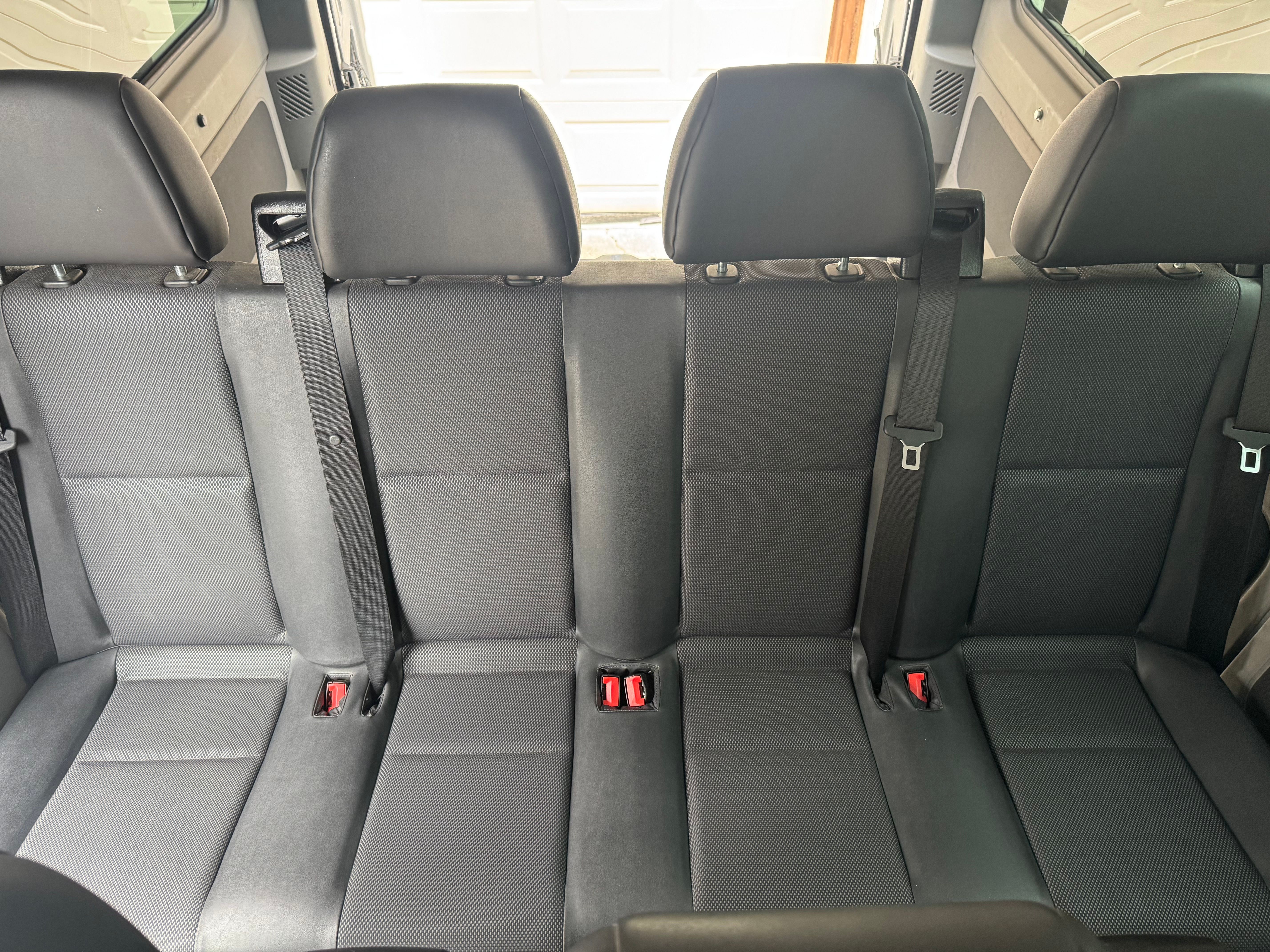 Used 2016 Mercedes-Benz Sprinter 2500 image 25