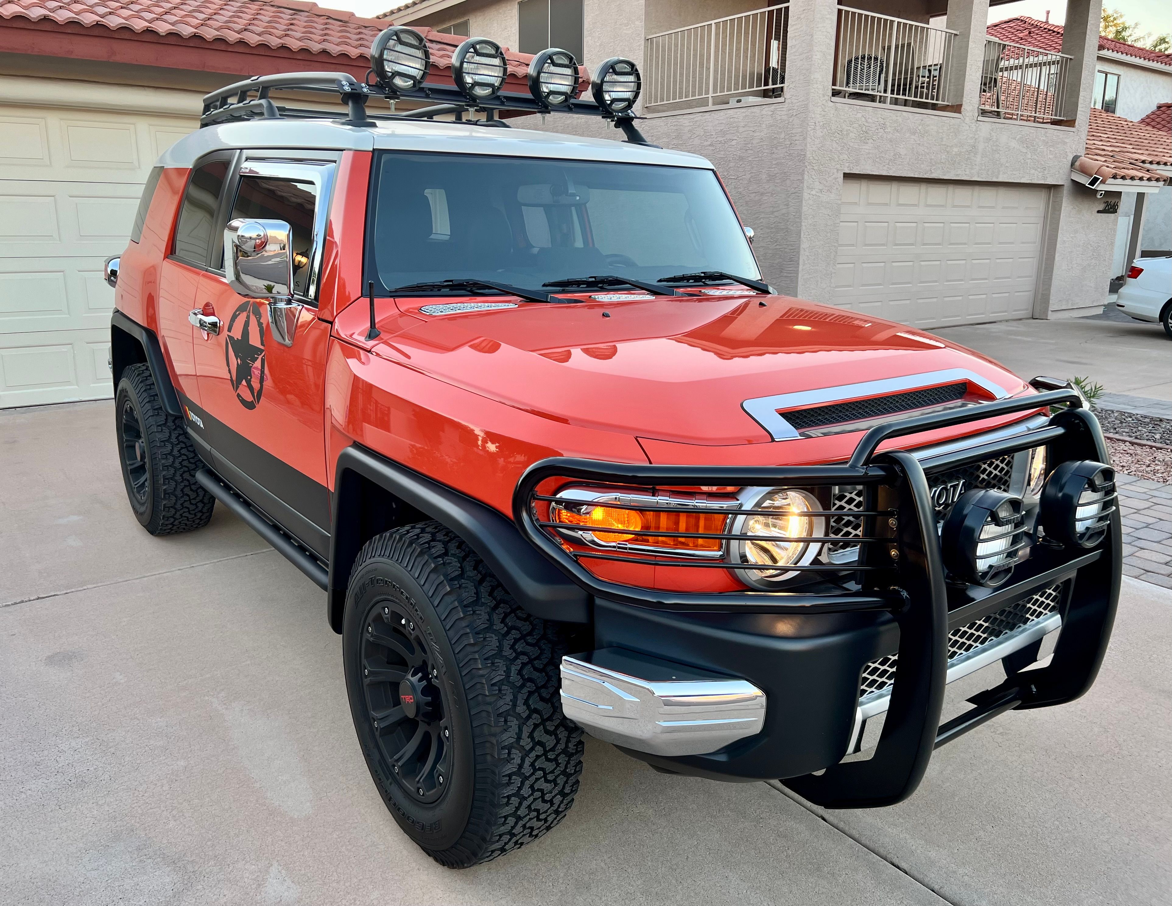 Used 2013 Toyota FJ Cruiser 4WD w/ Upgrade Pkg image 11