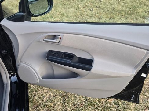 Used 2011 Honda Insight LX image 11