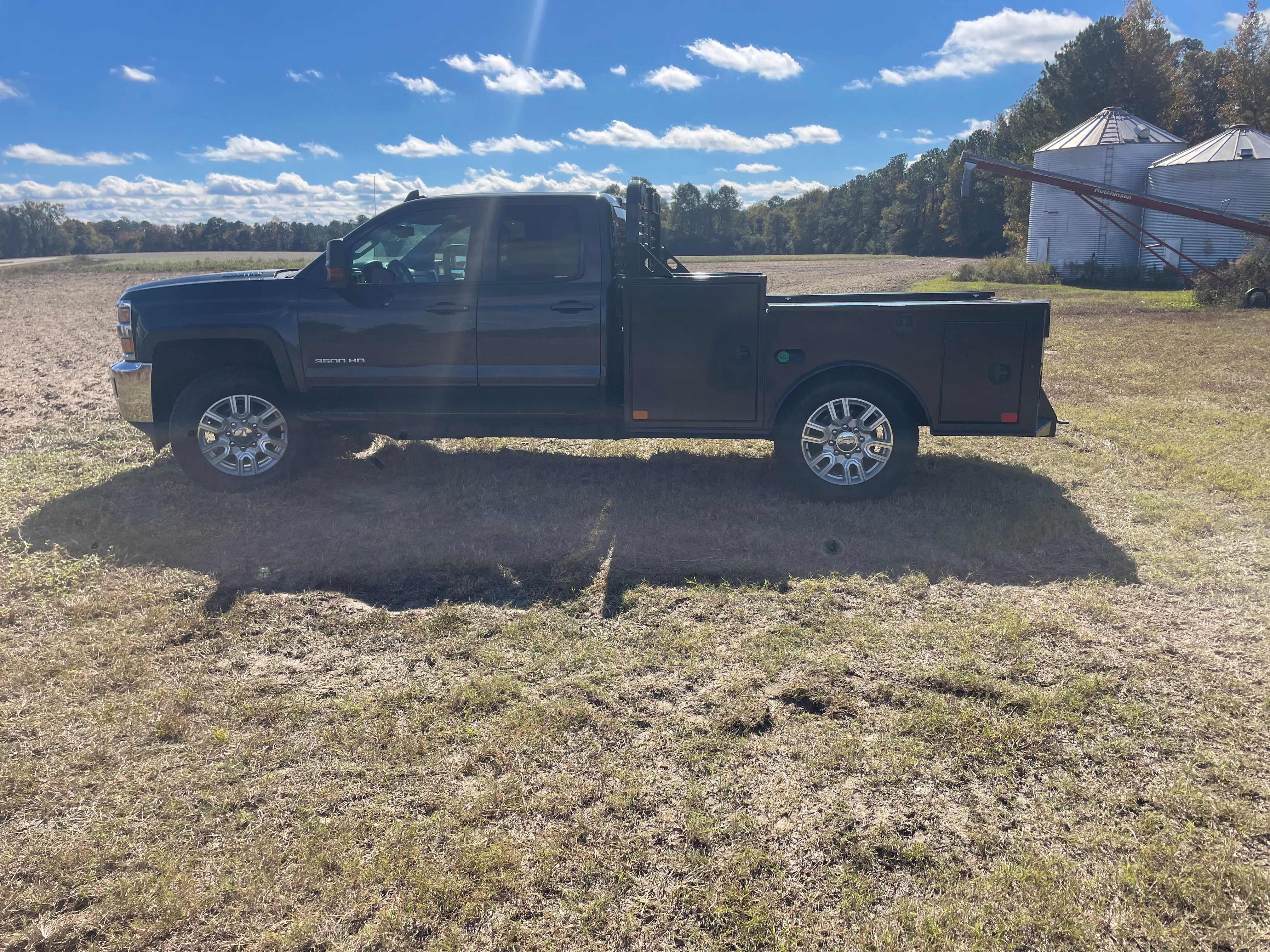 Used 2015 Chevrolet Silverado 3500 LT w/ LT Convenience Package AWD/4WD image 9