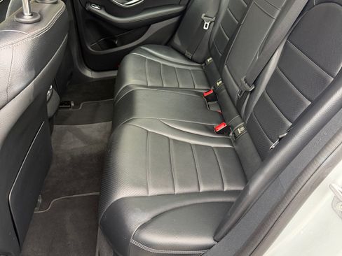 Used 2016 Mercedes-Benz C 300 4MATIC Sedan image 10