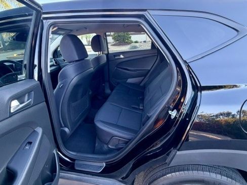 Used 2019 Hyundai Tucson SE image 15