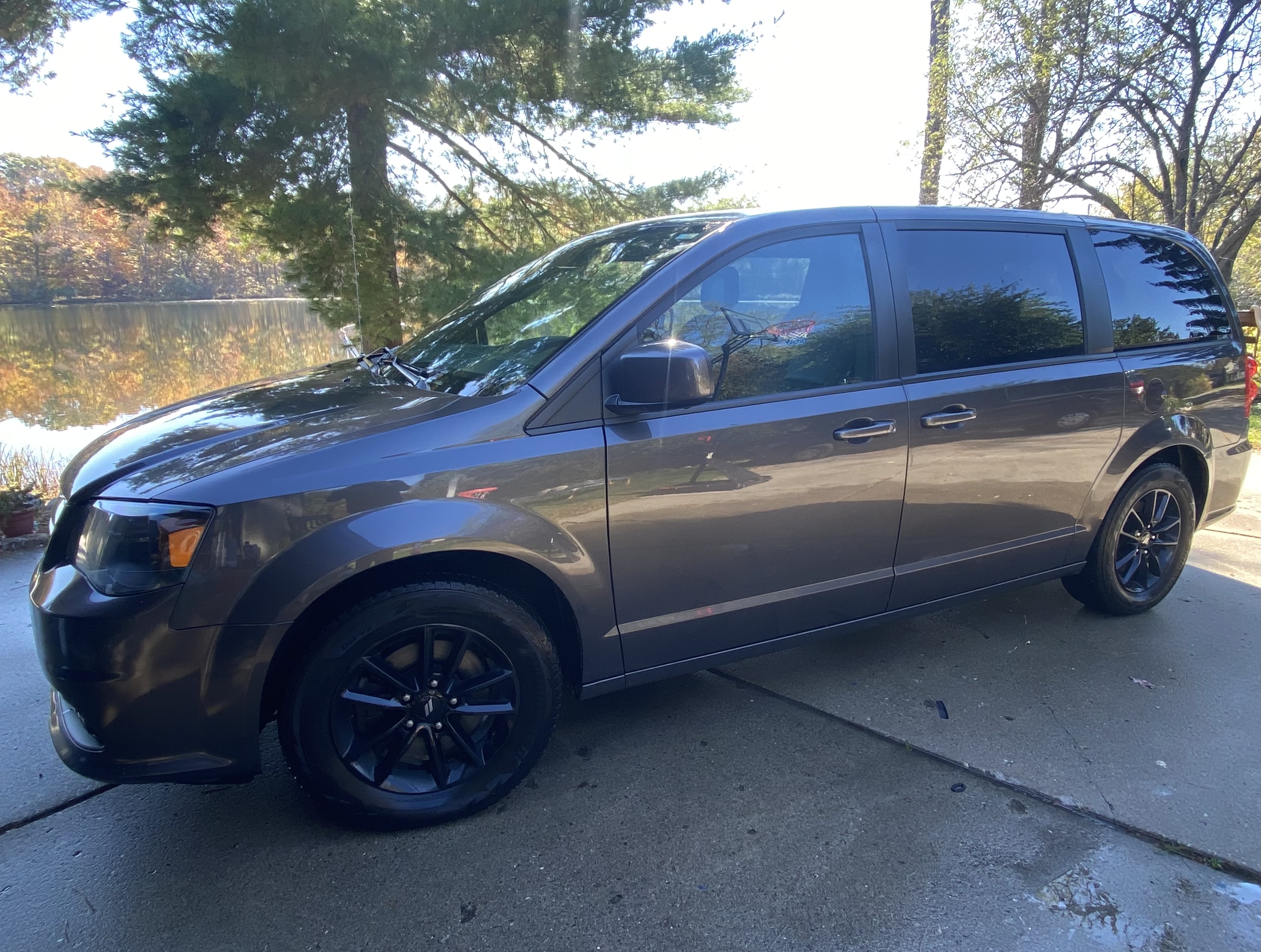 Used 2019 Dodge Grand Caravan GT FWD image 5