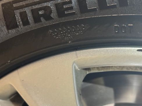 Used 2011 Mercedes-Benz E 350 4MATIC Sedan image 25