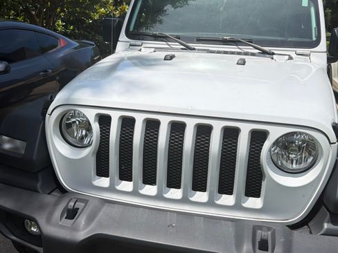 Used 2023 Jeep Wrangler Sport AWD/4WD image 2