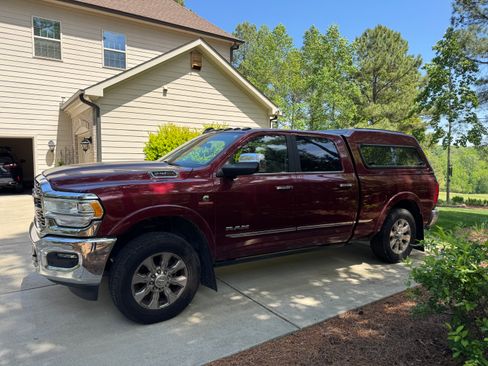 Used 2020 RAM 2500 Limited AWD/4WD image 4