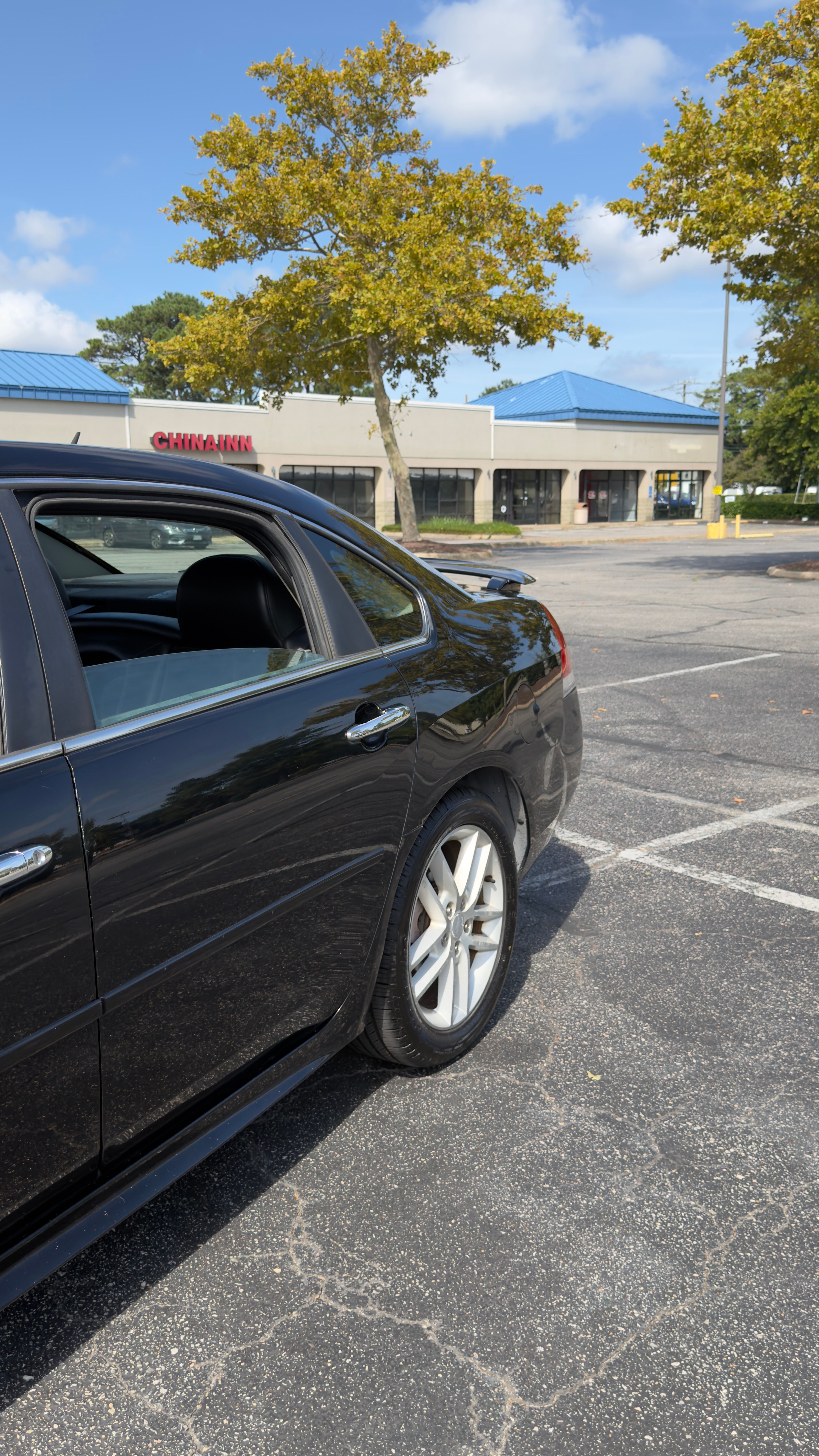 Used 2013 Chevrolet Impala LTZ FWD image 1