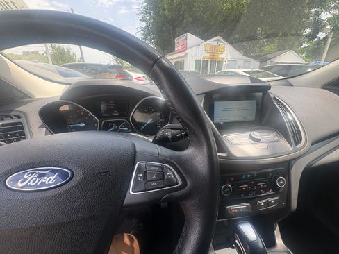 Used 2019 Ford Escape SEL FWD image 13