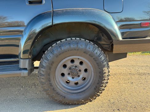 Used 1997 Toyota Land Cruiser image 14