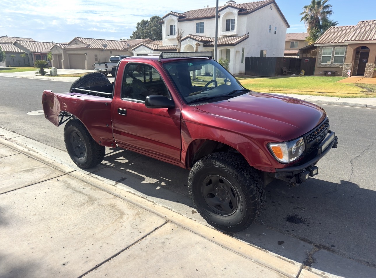 Used 2000 Toyota Tacoma PreRunner w/ Value Edition Plus Pkg RWD image 2