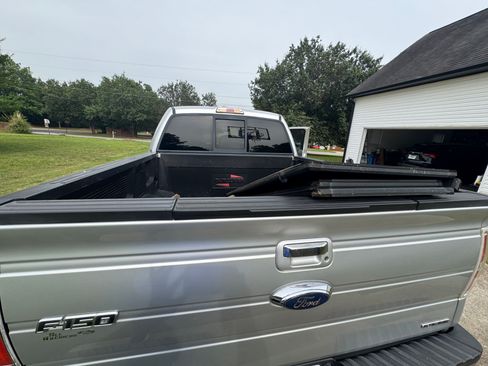 Used 2011 Ford F150 Lariat w/ Lariat Chrome Pkg AWD/4WD image 15