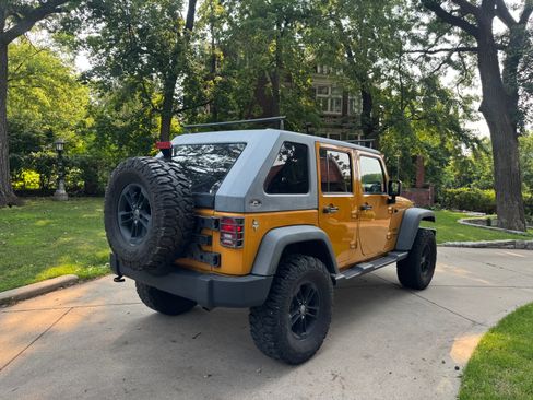 Used 2014 Jeep Wrangler Unlimited Sport w/ Quick Order Package 24S AWD/4WD image 14