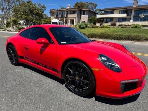 Used 2017 Porsche 911 Carrera image 1