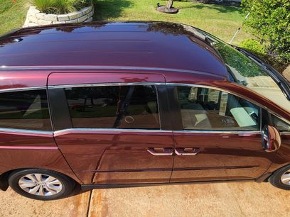 Used 2017 Honda Odyssey SE