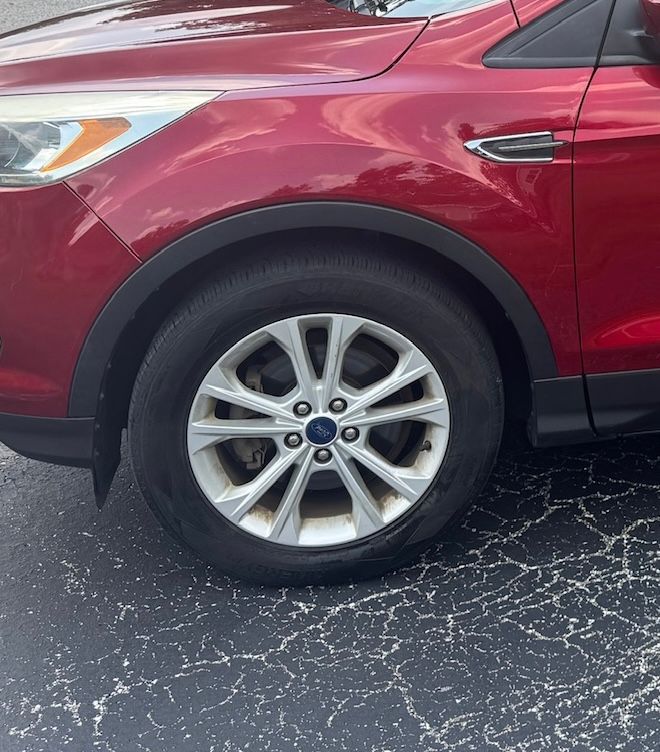 Used 2017 Ford Escape SE FWD image 10