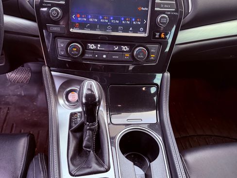 Used 2017 Nissan Maxima 3.5 SL image 11