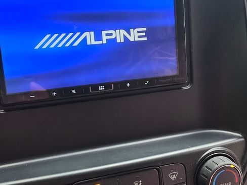 Used 2017 GMC Sierra 2500 4x4 Crew Cab w/ Sierra Convenience Package image 14
