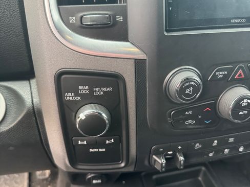 Used 2017 RAM 2500 Power Wagon w/ Leather & Luxury Group AWD/4WD image 5