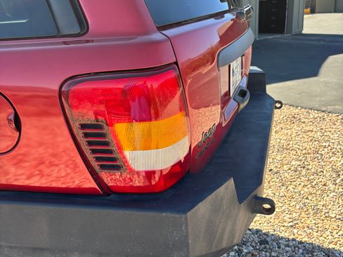 Used 2003 Jeep Grand Cherokee Laredo image 5