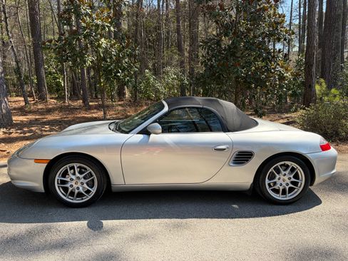 Used 2004 Porsche Boxster image 2