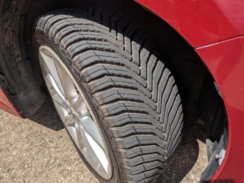 Used 2013 Lexus CT 200h 200h Hatchback 4D w/ Premium Pkg w/Navigation image 14