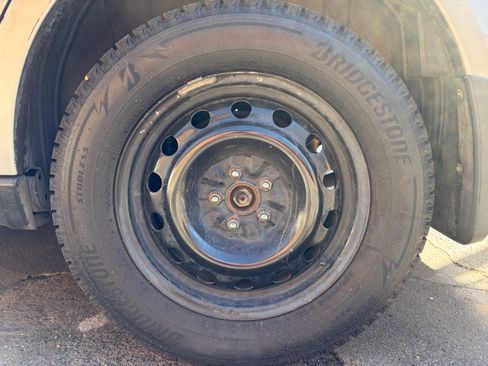 Used 2009 Subaru Outback 2.5i Special Edition image 12