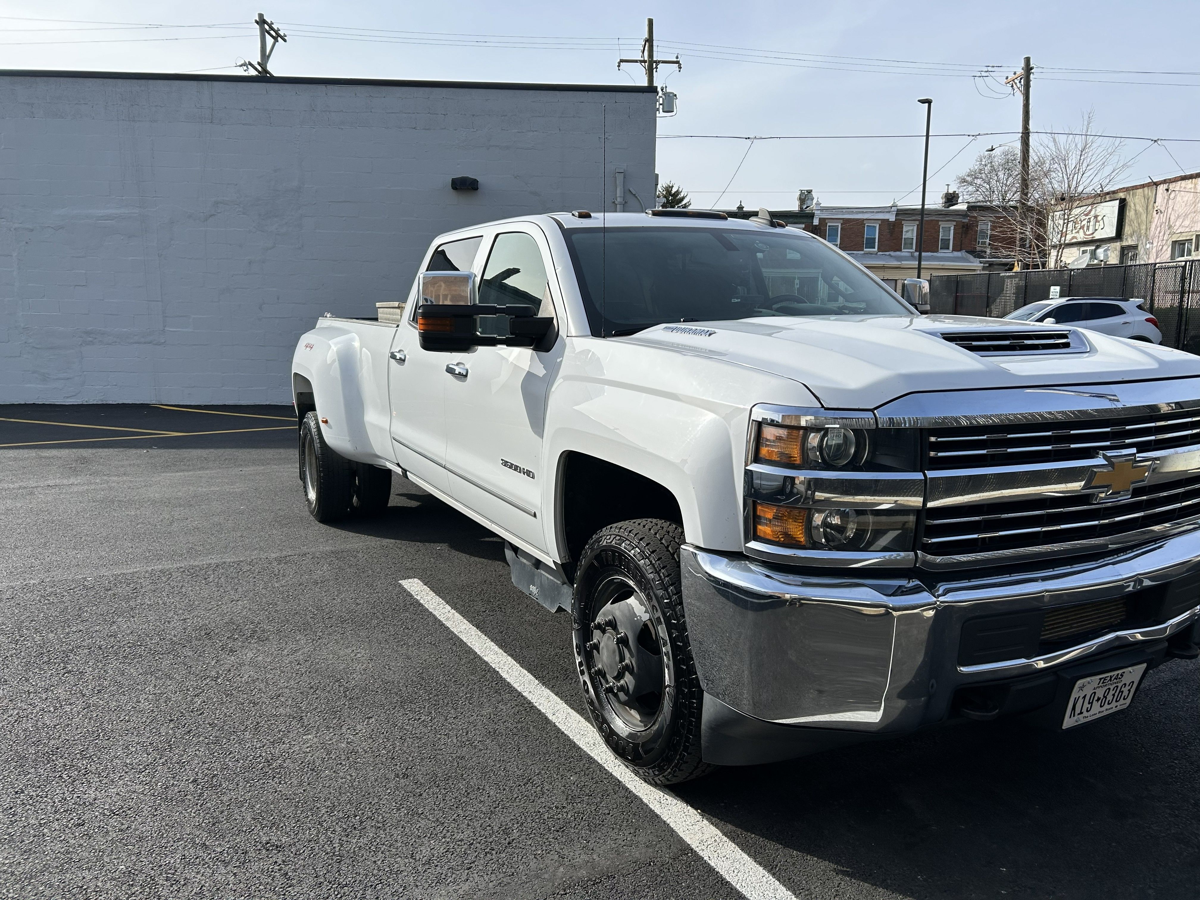 Used 2017 Chevrolet Silverado 3500 W/T w/ WT Fleet Convenience Package AWD/4WD image 4