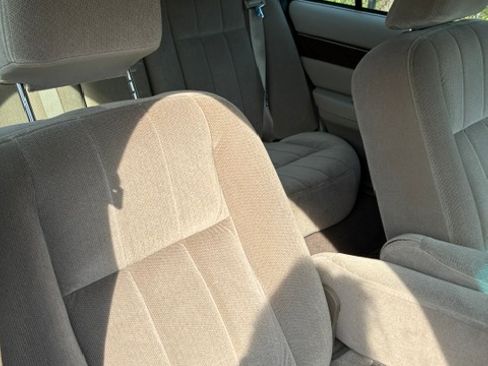 Used 2003 Mercury Grand Marquis GS image 13