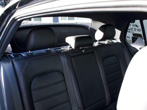 Used 2016 Volkswagen GTI Autobahn w/ Lighting Package (SEL) image 14