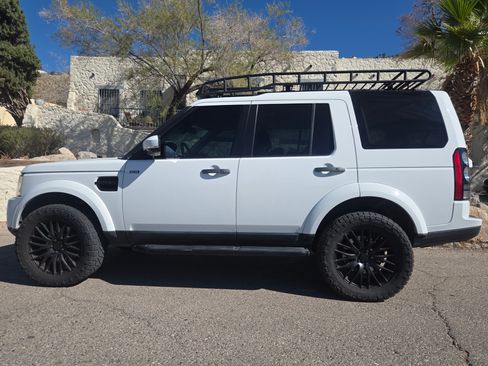 Used 2016 Land Rover LR4 HSE Silver Edition image 17