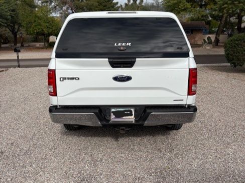 Used 2015 Ford F150 XLT image 10