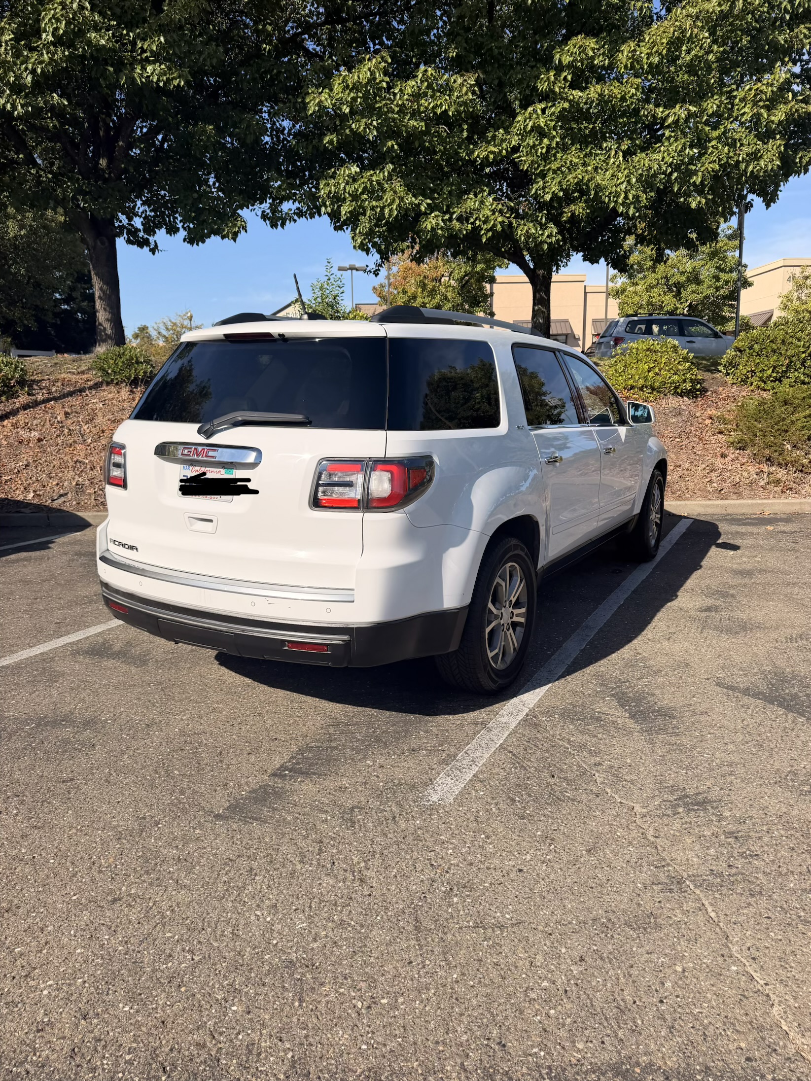 Used 2016 GMC Acadia SLT w/ Open Road Package FWD image 11