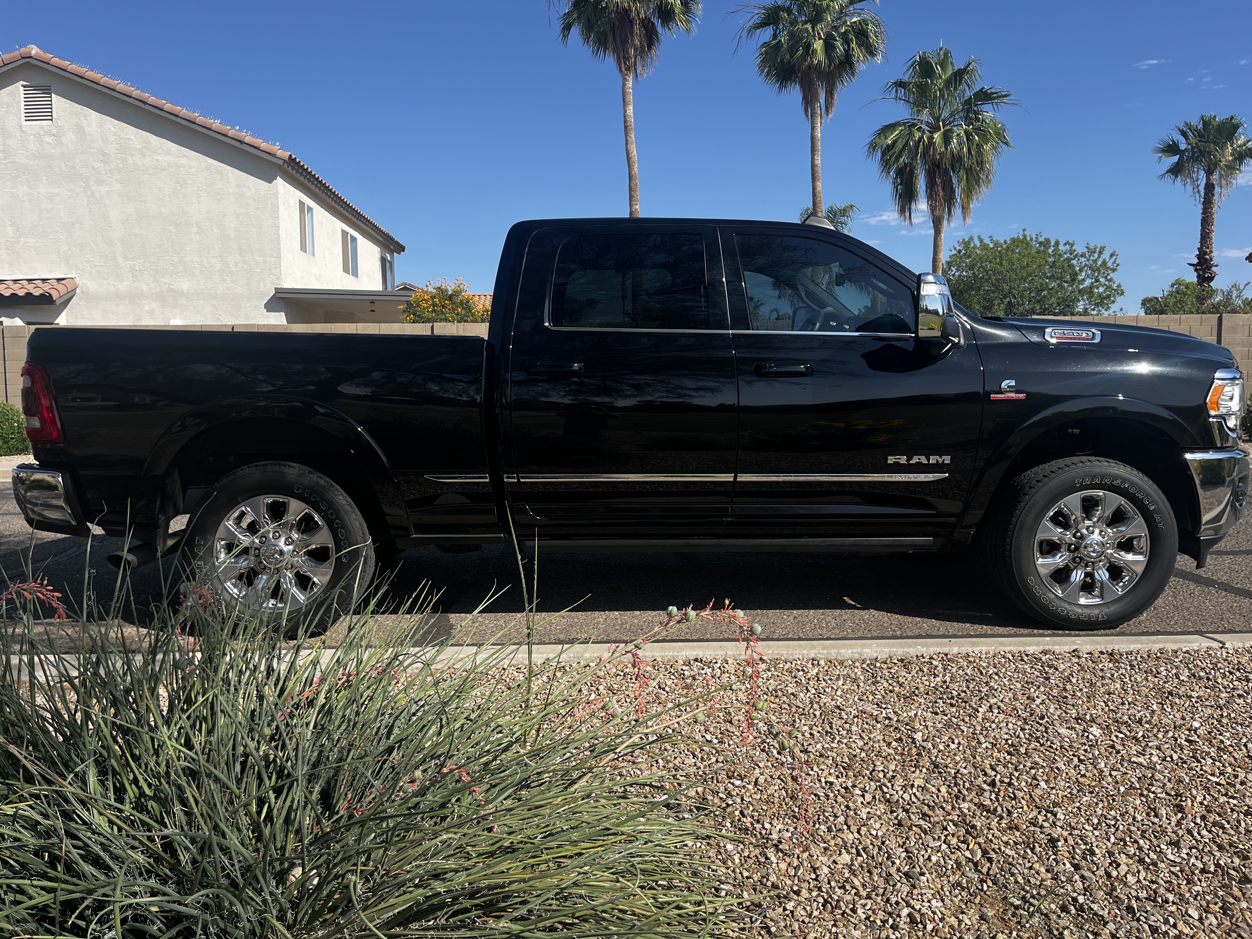 Used 2024 RAM 2500 Limited AWD/4WD image 4