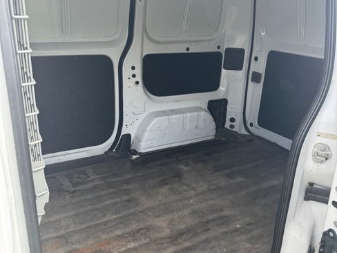 Used 2015 Nissan NV200 SV image 11