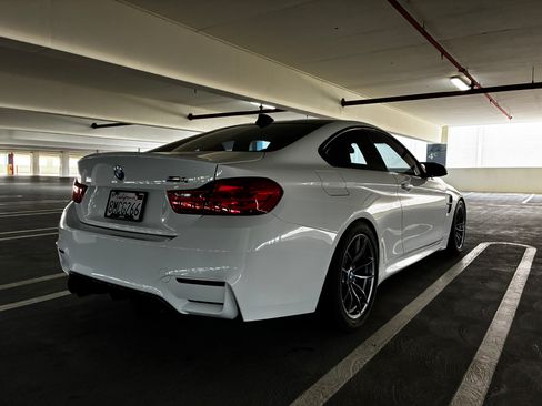 Used 2016 BMW M4 Coupe image 12