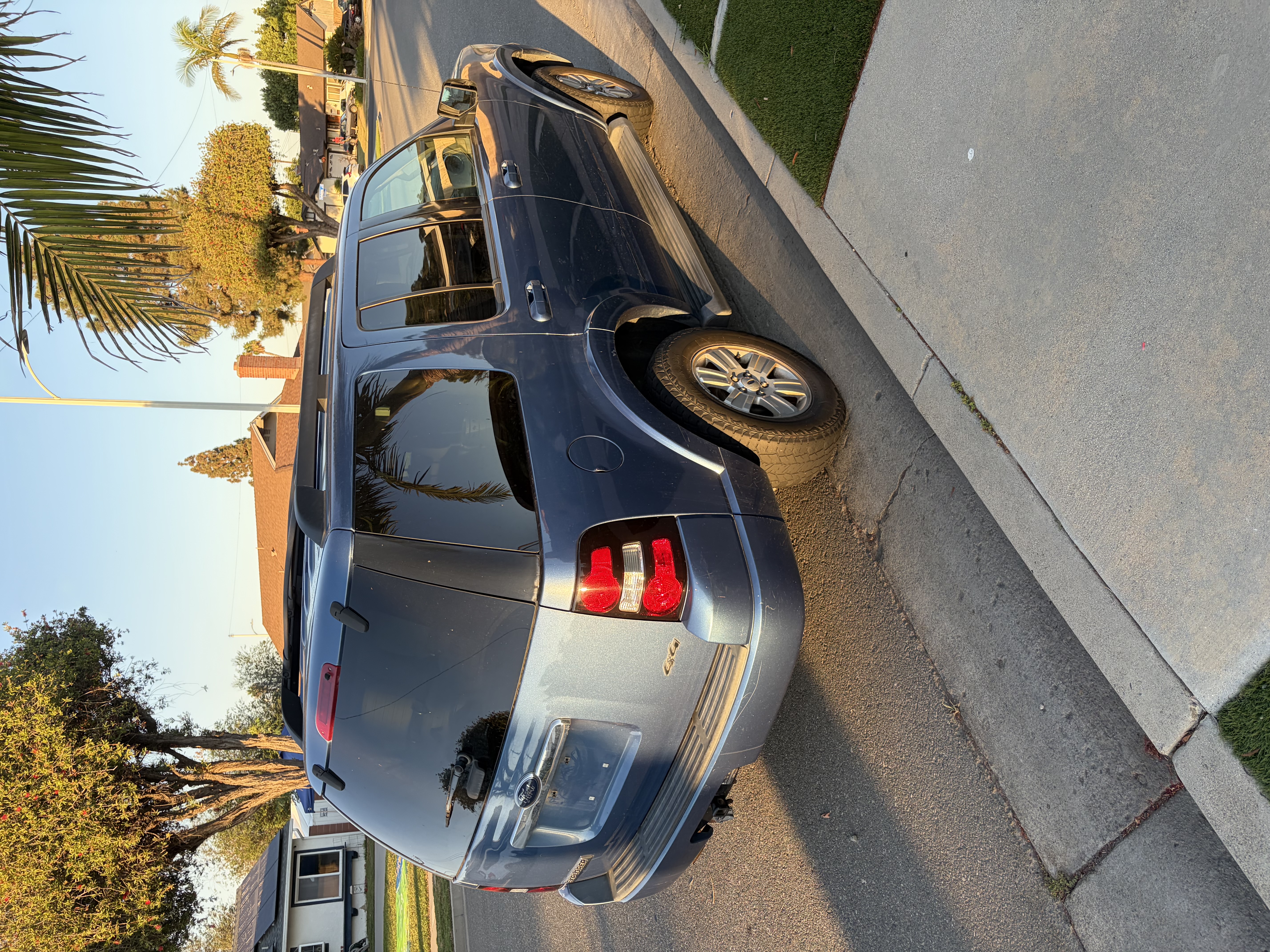 Used 2009 Ford Explorer XLT AWD/4WD image 6