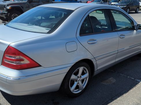 Used 2004 Mercedes-Benz C 240 C 240 Sedan 4D image 6