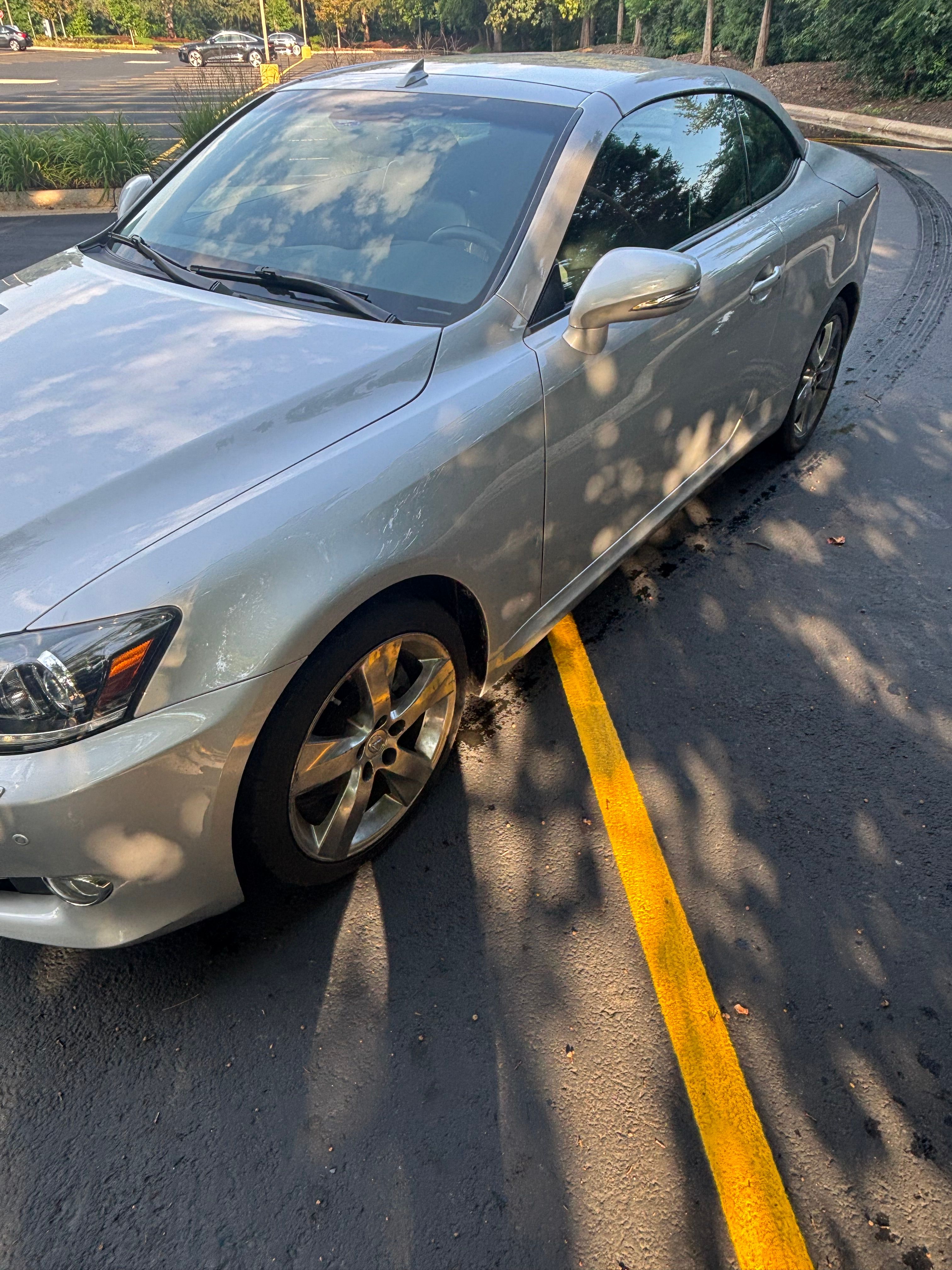 Used 2011 Lexus IS 250C w/ Luxury Pkg RWD image 19