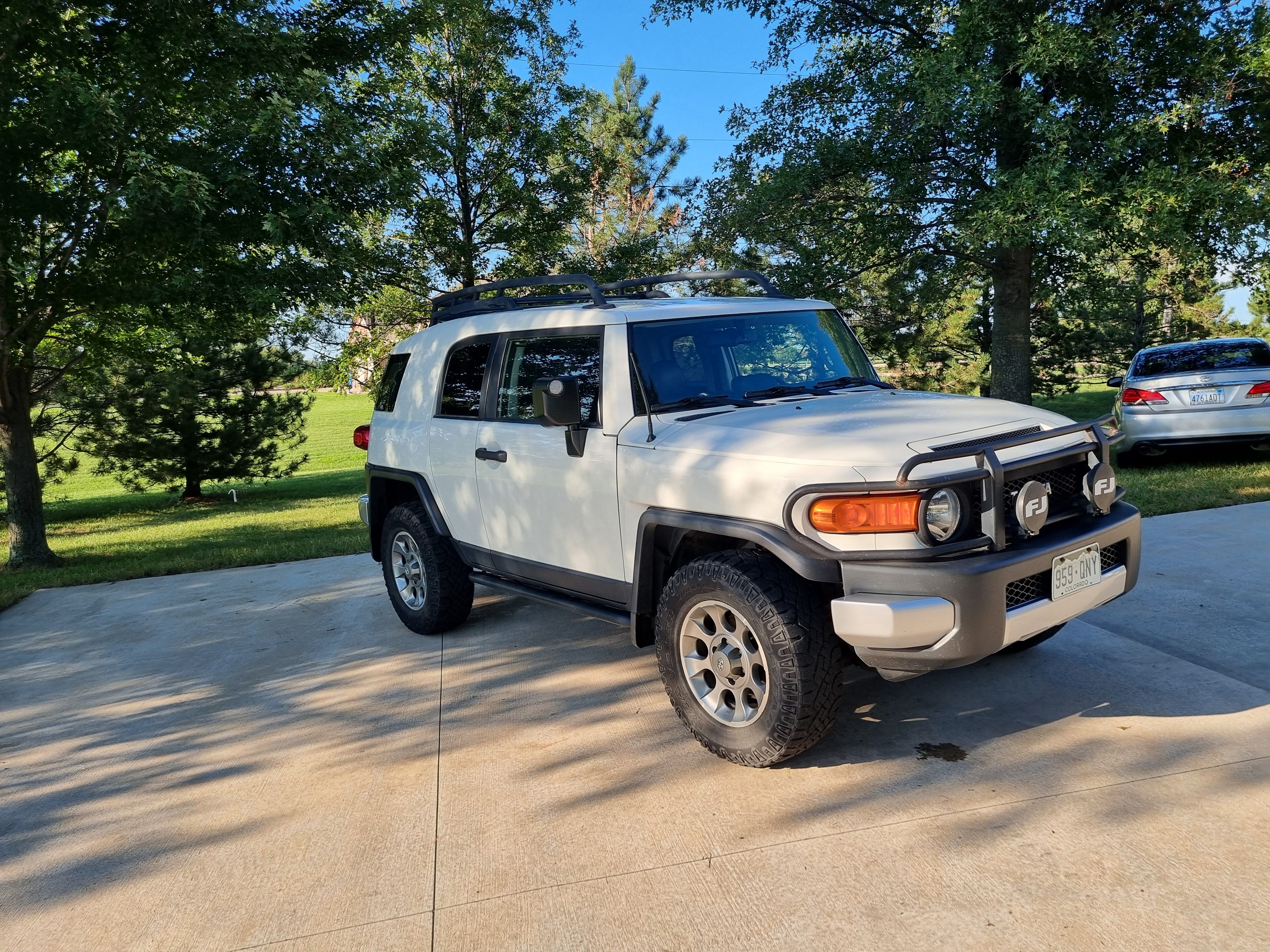 Used 2011 Toyota FJ Cruiser 4WD w/ Upgrade Pkg image 10