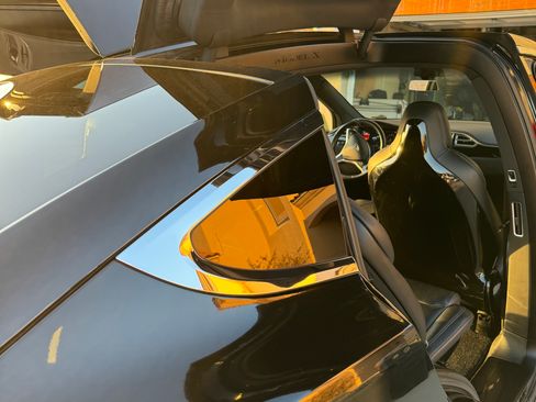 Used 2016 Tesla Model X 90D image 20