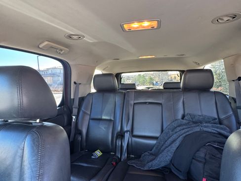 Used 2011 Chevrolet Tahoe LT image 19