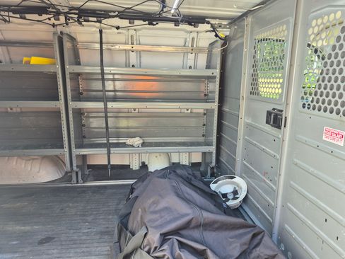 Used 2018 Chevrolet Express 2500 w/ Driver Convenience Package image 10