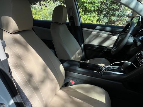 Used 2018 Honda Civic EX image 11