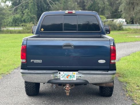 Used 2003 Ford F250 Lariat AWD/4WD image 6