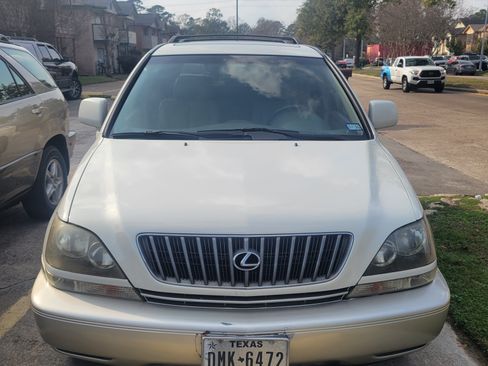Used 2000 Lexus RX 300 4WD image 1