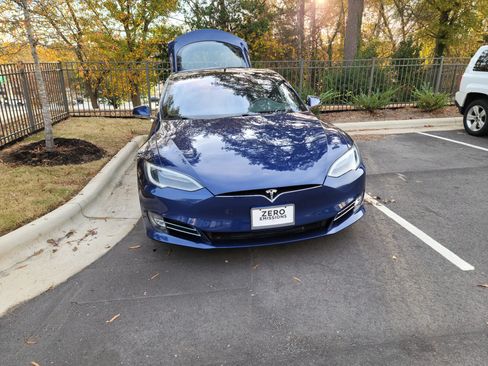 Used 2017 Tesla Model S 75 image 6